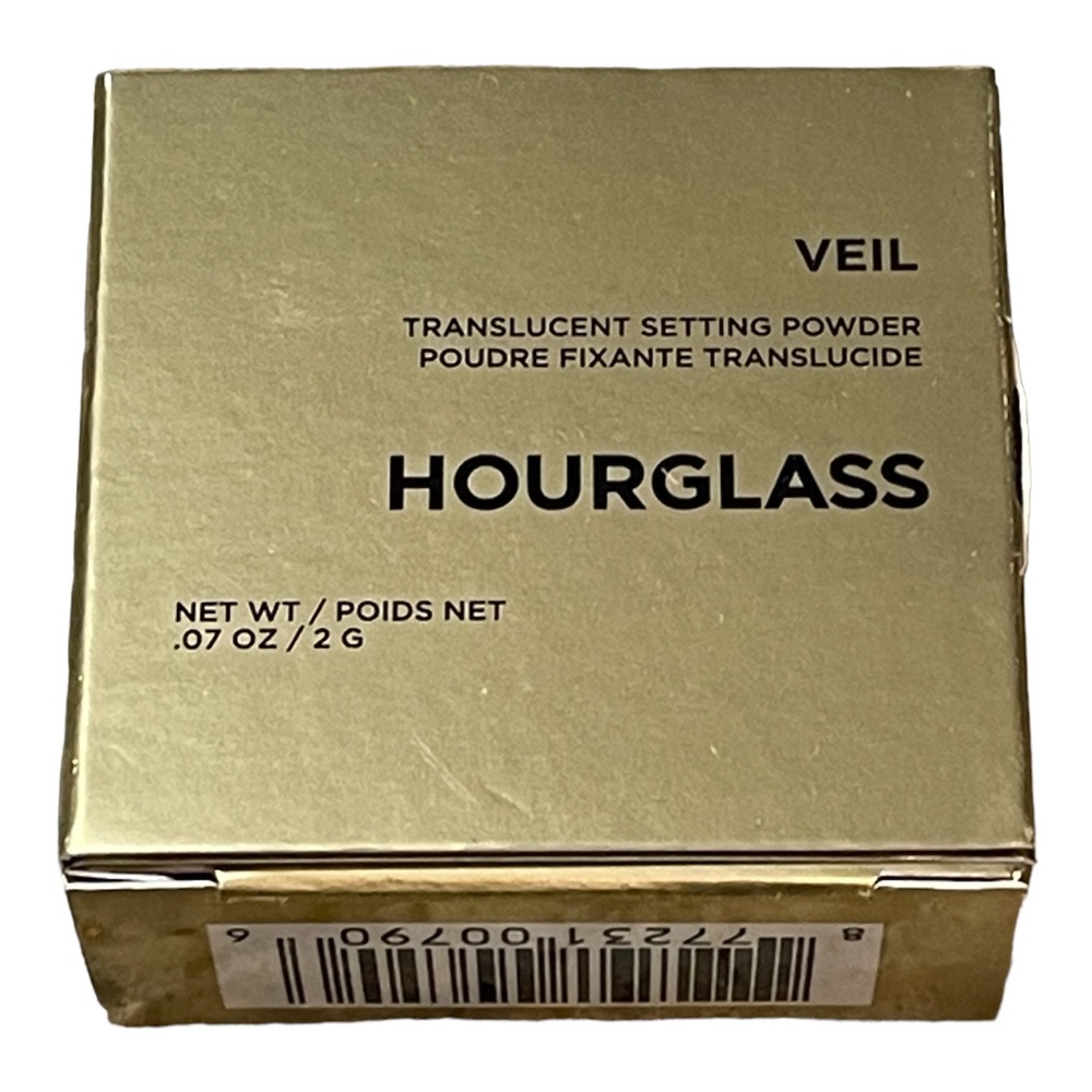 Hourglass
Veil™ Translucent Setting Powder - Talc Free Mini - Picture 2 of 4